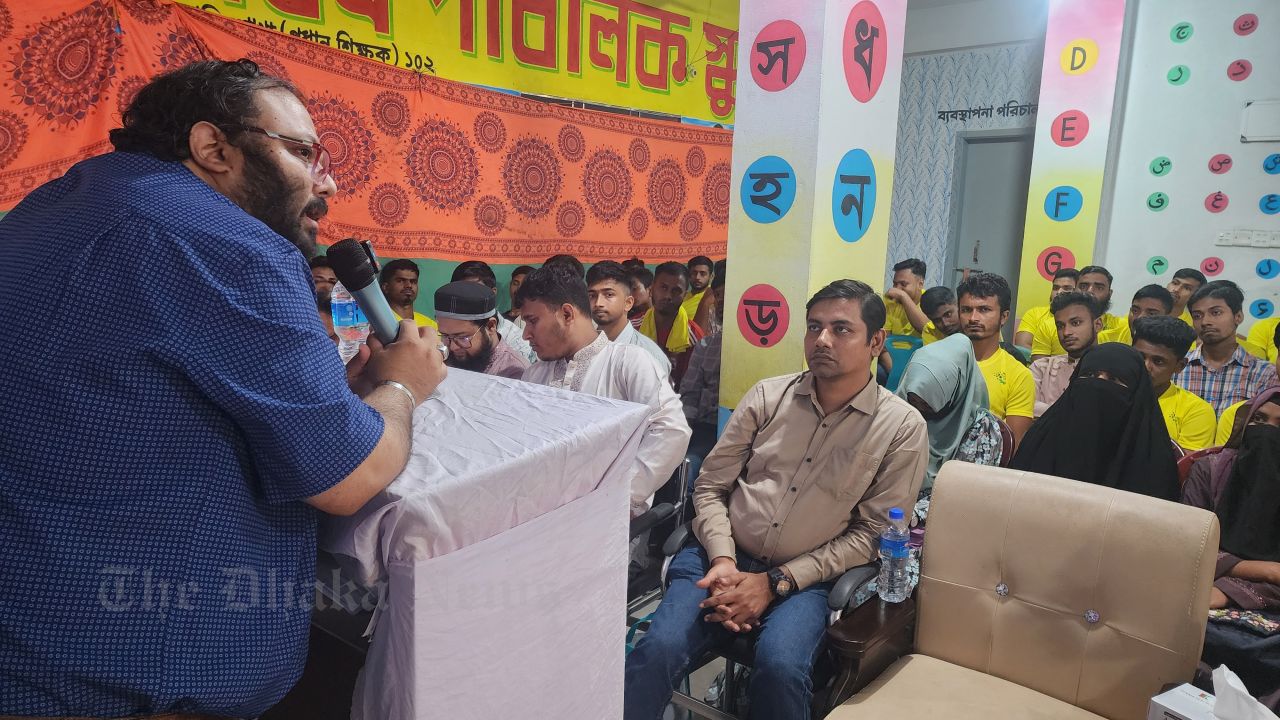 Students Receive Career Guidance at Career Meet-Up Fulbaria