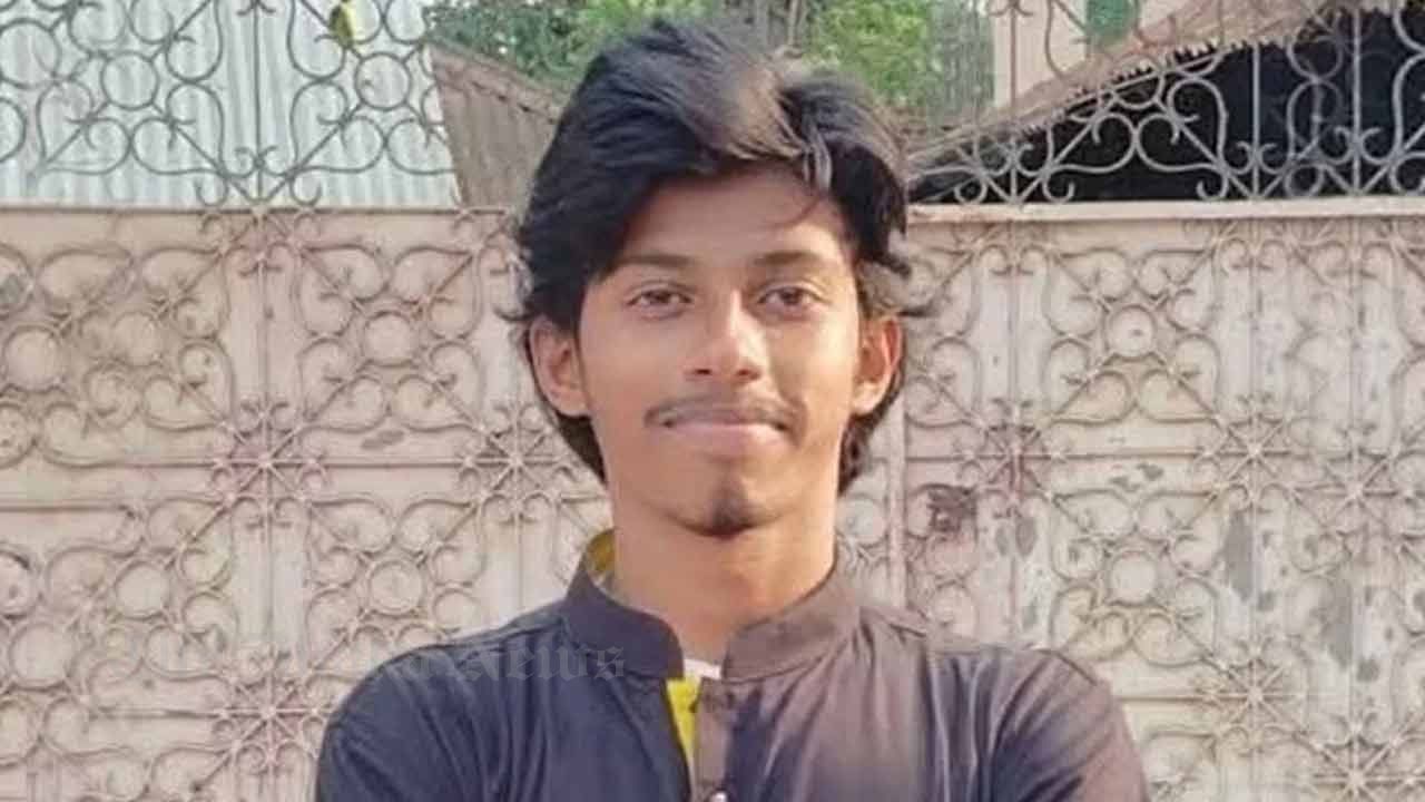 Chhatra Dal activist stabbed to death in clash between two BNP factions