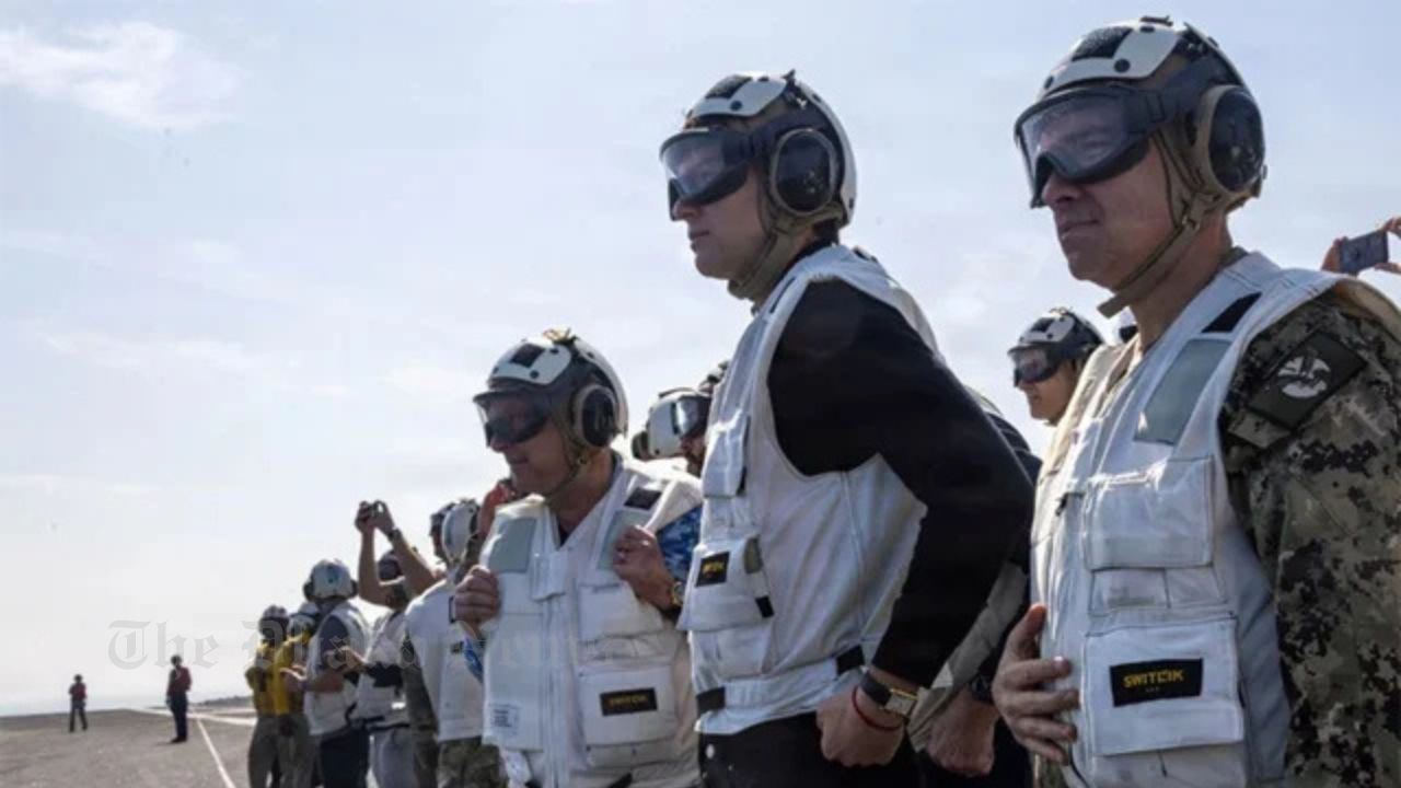 Top Trump Envoys Visit US Aircraft Carrier as Iran Talks Expected to Continue