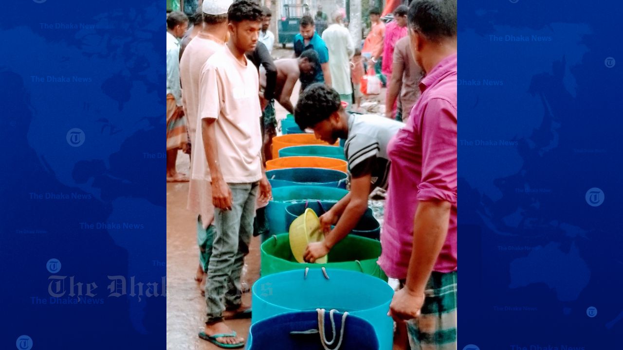 Market of Silver Dreams in Chandina