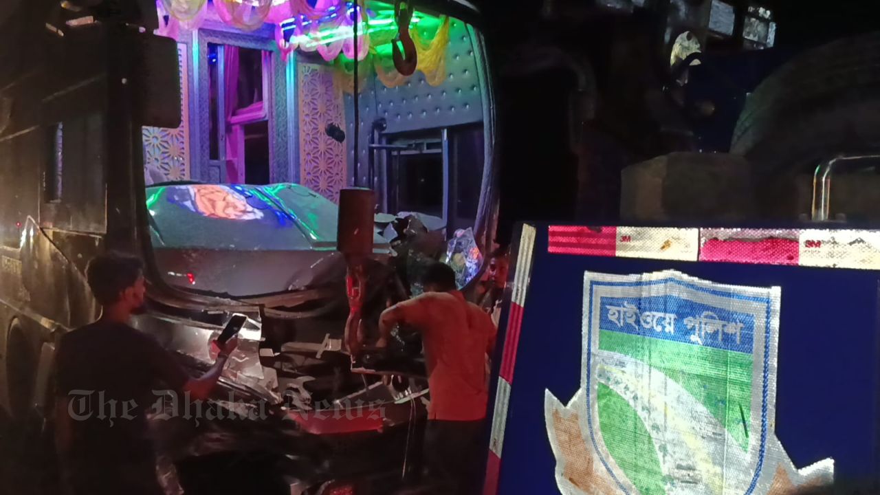 Four-Vehicle Pile-up in Chandina; Passengers Escape Unharmed